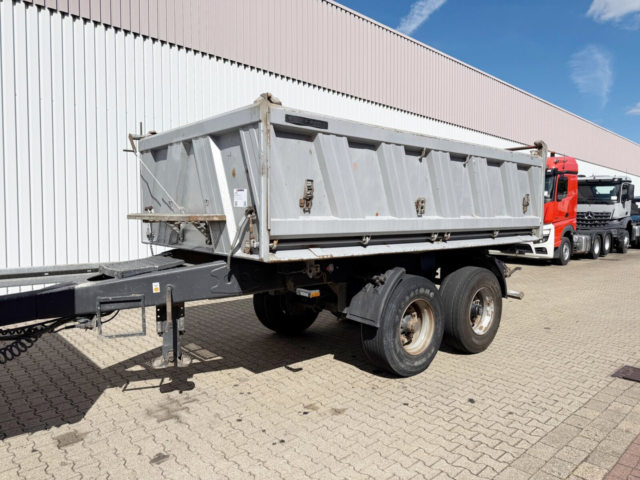 Meiller MZDA 18/21 MZDA 18/21, Stahlbordwände, ca. 10m³ - Dropside/ Flatbed trailer: picture 1 Meiller MZDA 18/21 MZDA 18/21, Stahlbordwände, ca. 10m³ - Dropside/ Flatbed trailer: picture 1