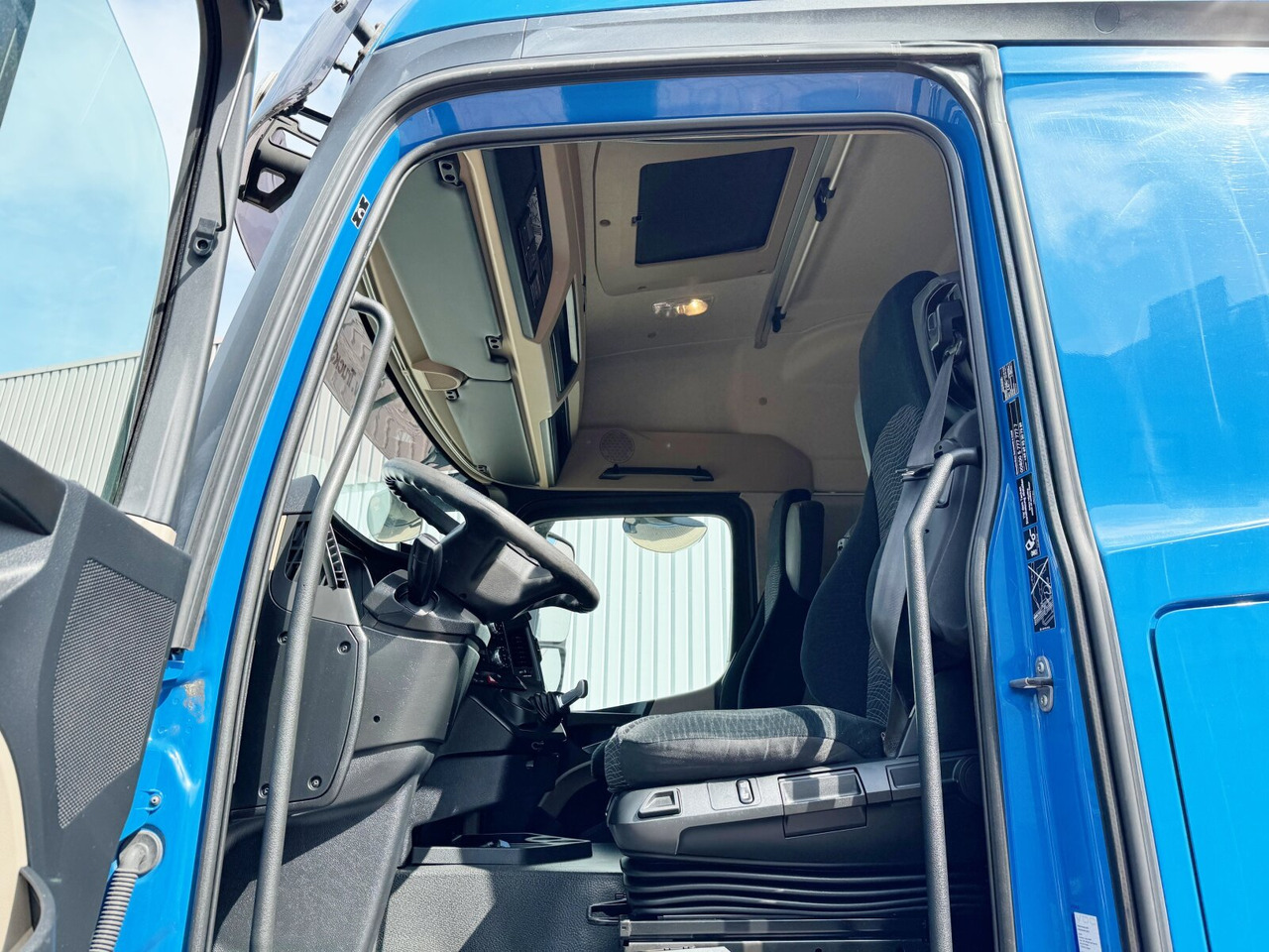 Leasing of Mercedes-Benz Actros 1836 L 4x2 Actros 1836 L 4x2, Glastransporter, Heckkran Palfinger Pk 12002-EH, Funk Mercedes-Benz Actros 1836 L 4x2 Actros 1836 L 4x2, Glastransporter, Heckkran Palfinger Pk 12002-EH, Funk: picture 6