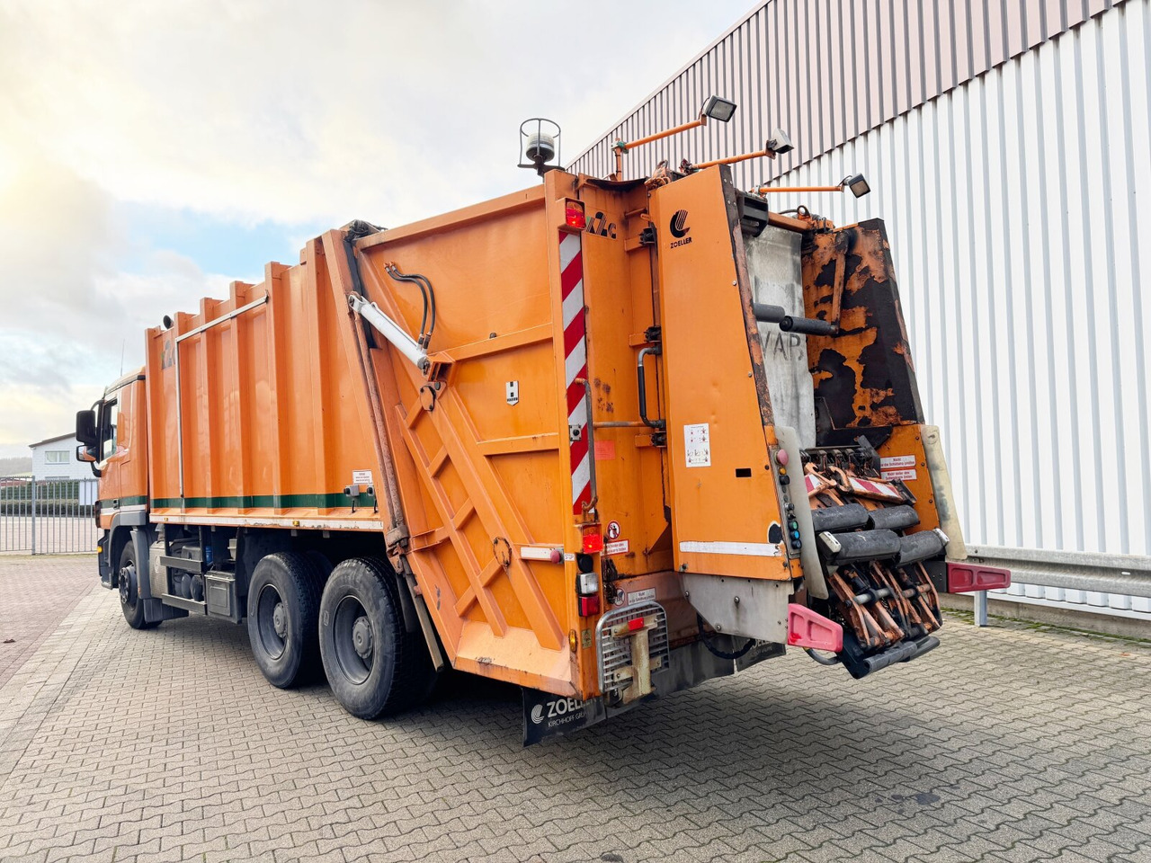 Garbage truck for transportation of garbage Mercedes-Benz Actros 2641/48 L 6x4 Actros 2641/48 L 6x4, Haller M21X2C, Zöller Schüttung: picture 13