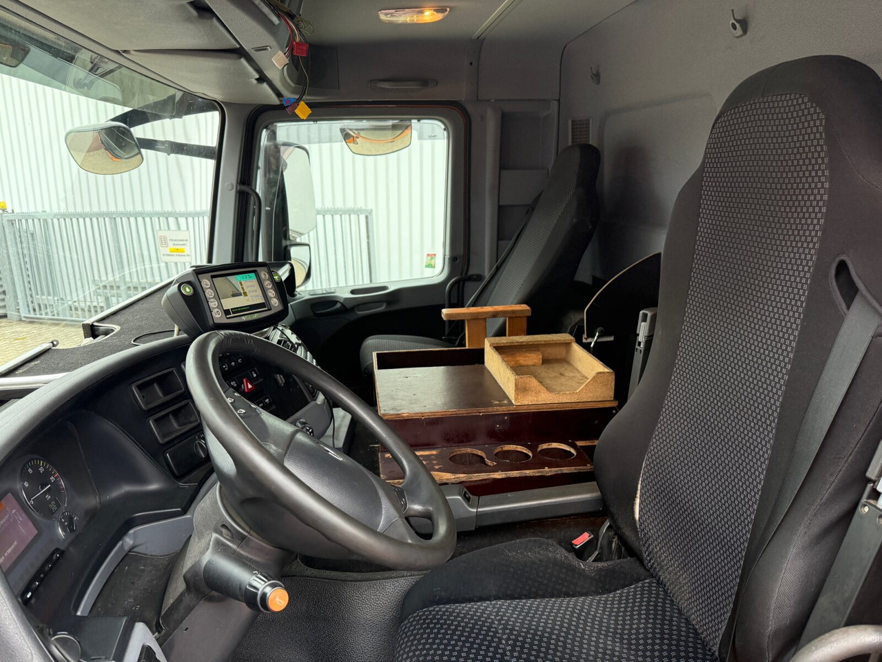 Mercedes-Benz Actros 2641/48 L 6x4 Actros 2641/48 L 6x4, Seilabroller, Haller Lotos, Zöller Schüttung - Garbage truck: picture 3 Mercedes-Benz Actros 2641/48 L 6x4 Actros 2641/48 L 6x4, Seilabroller, Haller Lotos, Zöller Schüttung - Garbage truck: picture 3