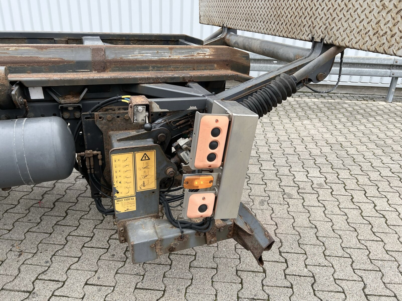 Cab chassis truck Mercedes-Benz Actros 2645 6x2 Actros 2645 6x2, Retarder, Liftachse, AWL, Hiab LBW: picture 7