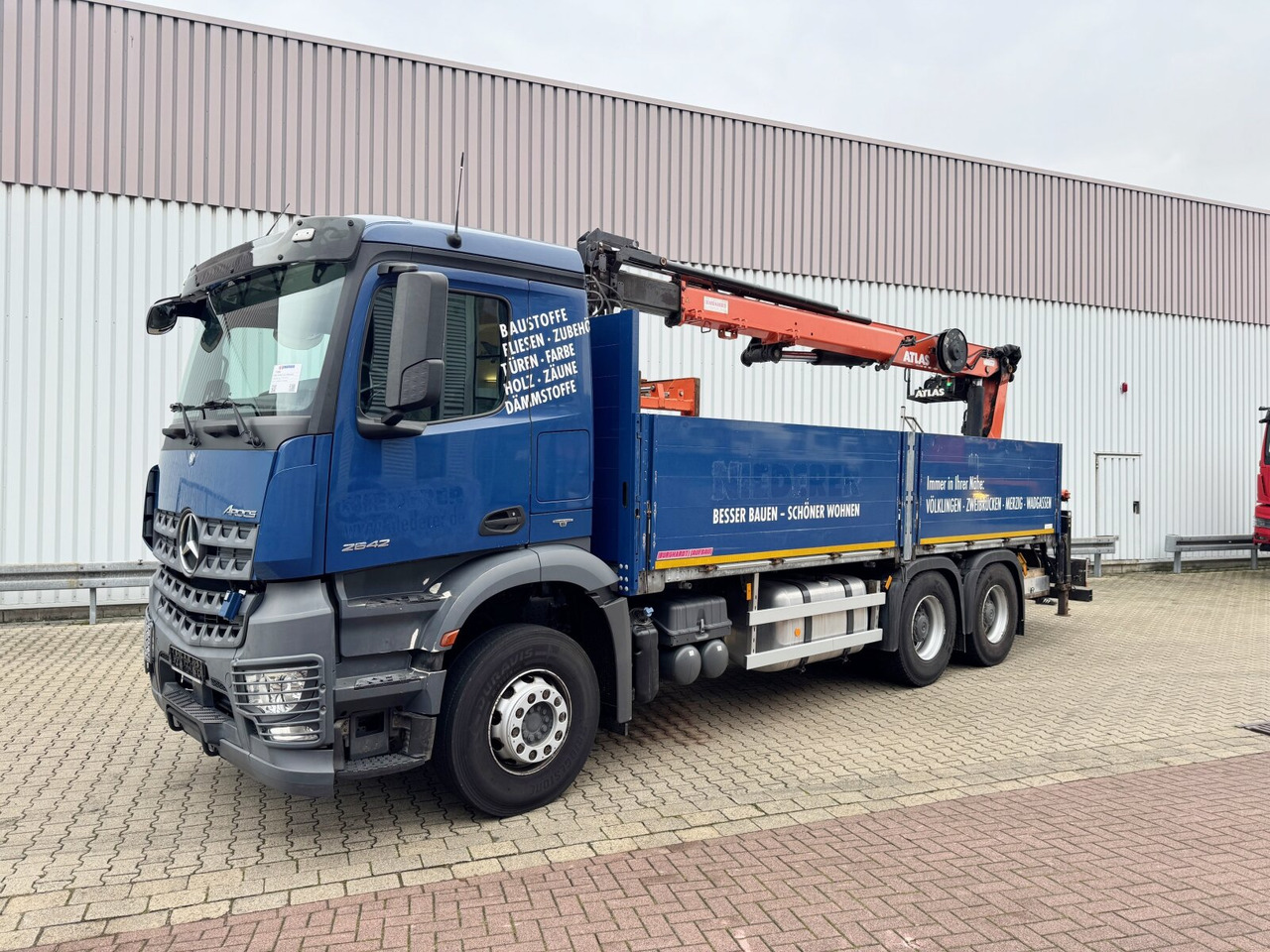 Crane truck, Dropside/ Flatbed truck Mercedes-Benz Arocs 2642 6x4 Arocs 2642 6x4 mit Heckkran Atlas AK 186.3 V-2: picture 6