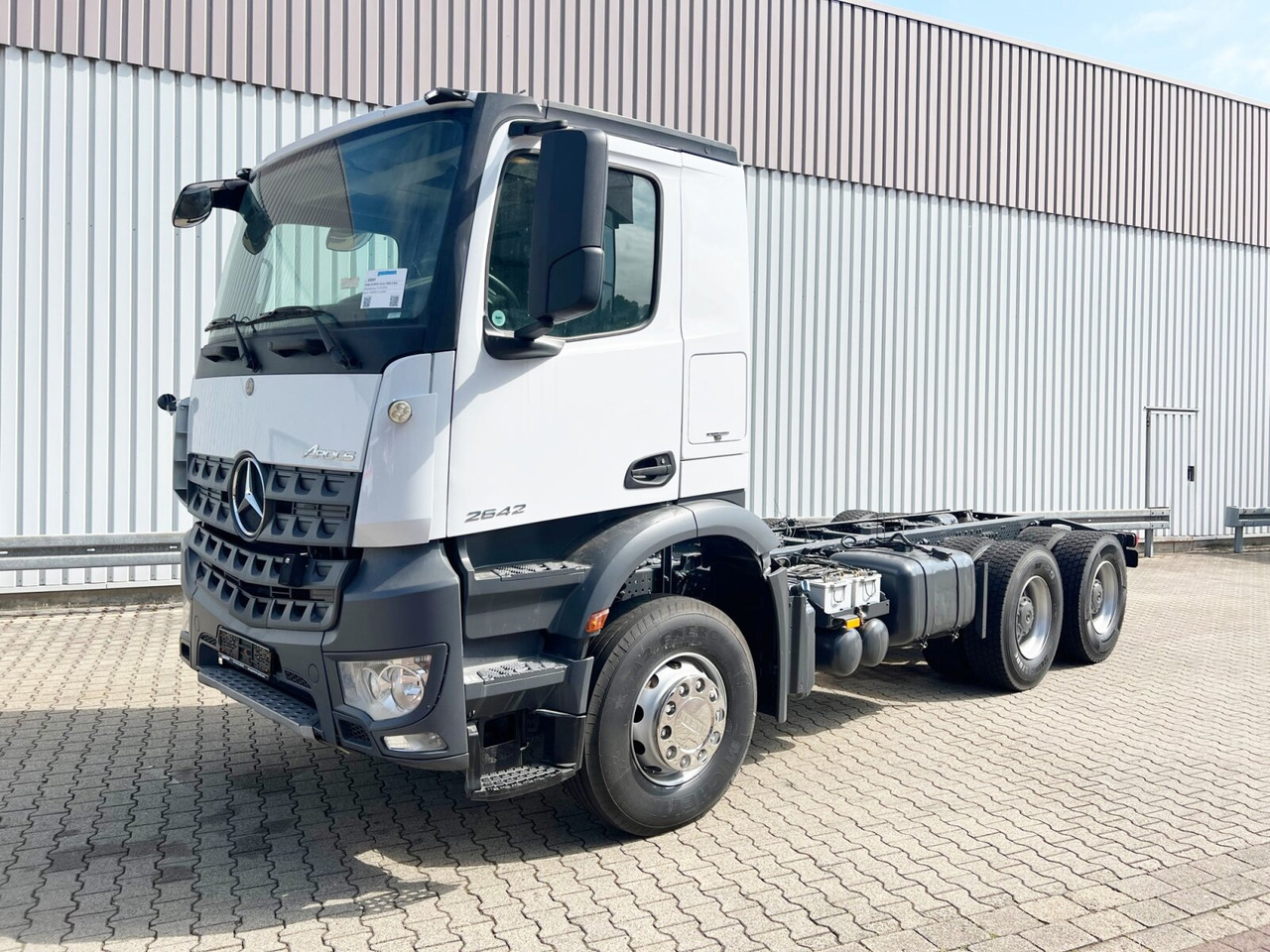 Mercedes-Benz Arocs 2642 K 6x4 Arocs 2642 K 6x4, Retarder, Motorabtrieb - Cab chassis truck: picture 1 Mercedes-Benz Arocs 2642 K 6x4 Arocs 2642 K 6x4, Retarder, Motorabtrieb - Cab chassis truck: picture 1
