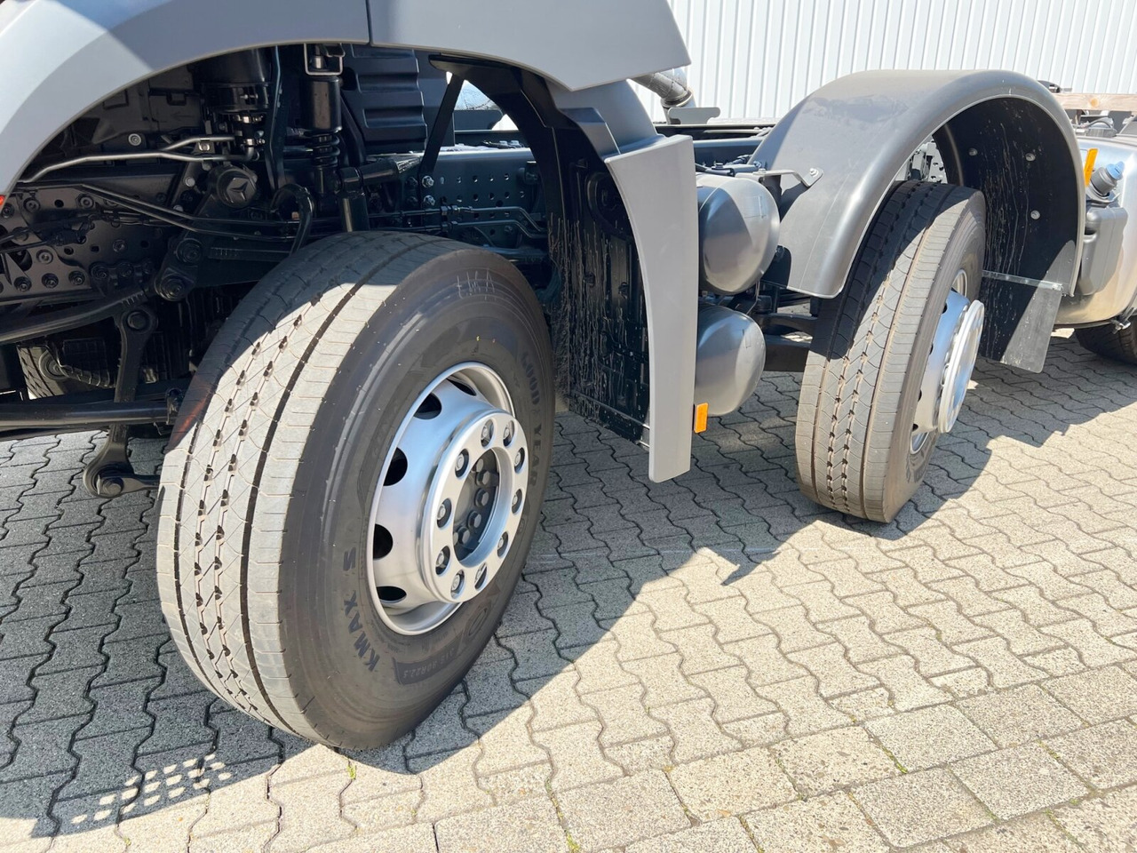 Mercedes-Benz Arocs 3240 8x4 Arocs 3240 8x4, 9/10m³ Mischer - Concrete mixer truck: picture 4 Mercedes-Benz Arocs 3240 8x4 Arocs 3240 8x4, 9/10m³ Mischer - Concrete mixer truck: picture 4