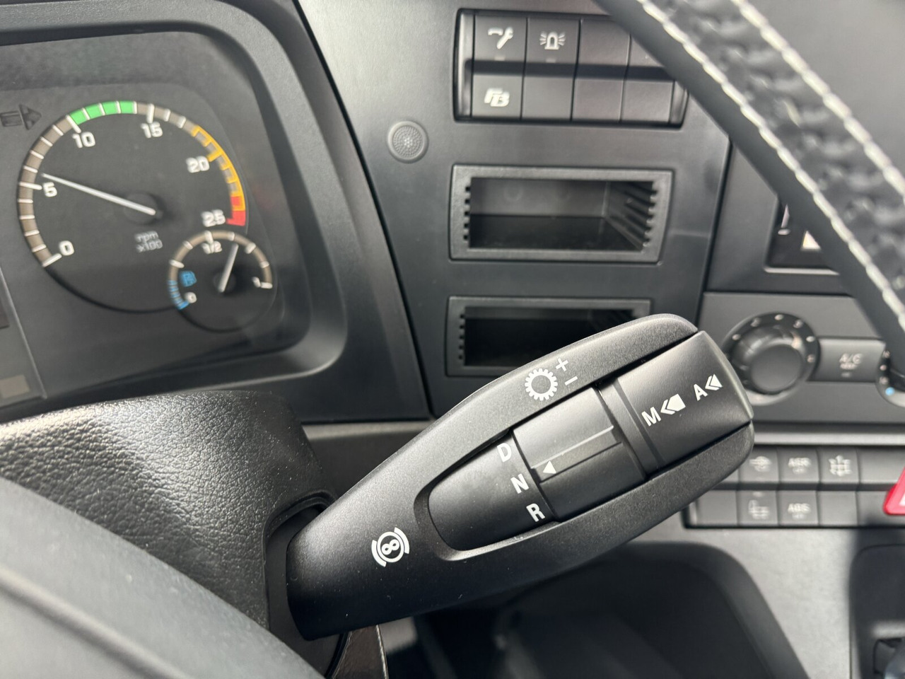 Leasing of Mercedes-Benz Arocs 4148 K 8x4/4 Arocs 4148 K 8x4/4/45, Turbo-Retarder-Kupplung, Grounder Mercedes-Benz Arocs 4148 K 8x4/4 Arocs 4148 K 8x4/4/45, Turbo-Retarder-Kupplung, Grounder: picture 5 Leasing of Mercedes-Benz Arocs 4148 K 8x4/4 Arocs 4148 K 8x4/4/45, Turbo-Retarder-Kupplung, Grounder Mercedes-Benz Arocs 4148 K 8x4/4 Arocs 4148 K 8x4/4/45, Turbo-Retarder-Kupplung, Grounder: picture 5