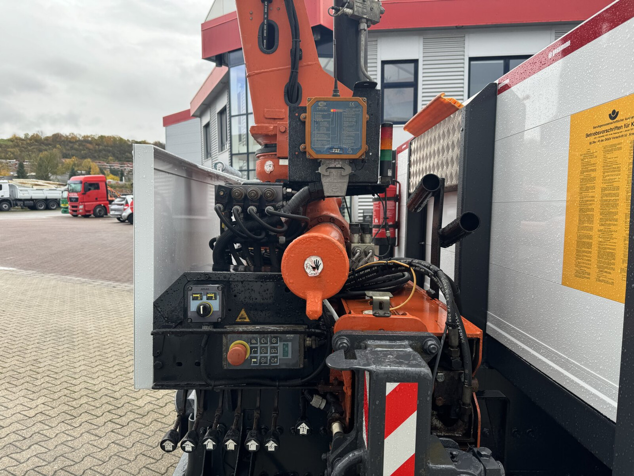 Crane truck, Dropside/ Flatbed truck Mercedes-Benz Atego 1223 L 4x2 Atego 1223 L 4x2 mit Heckkran Atlas 88.3-A2L, Funk: picture 12 Crane truck, Dropside/ Flatbed truck Mercedes-Benz Atego 1223 L 4x2 Atego 1223 L 4x2 mit Heckkran Atlas 88.3-A2L, Funk: picture 12