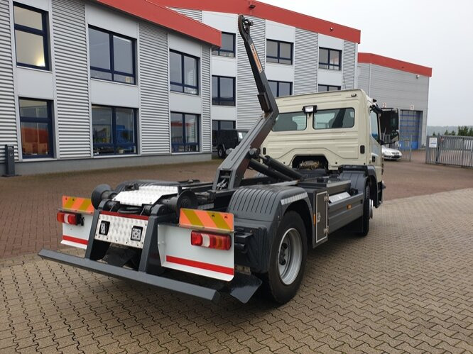 Hook lift truck Mercedes-Benz Atego 1224 K 4x2 Atego 1224 K 4x2: picture 11 Hook lift truck Mercedes-Benz Atego 1224 K 4x2 Atego 1224 K 4x2: picture 11