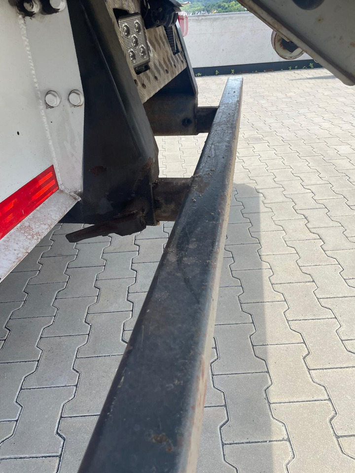 Hook lift truck Mercedes-Benz Atego 1224 K 4x2 Atego 1224 K 4x2: picture 6 Hook lift truck Mercedes-Benz Atego 1224 K 4x2 Atego 1224 K 4x2: picture 6