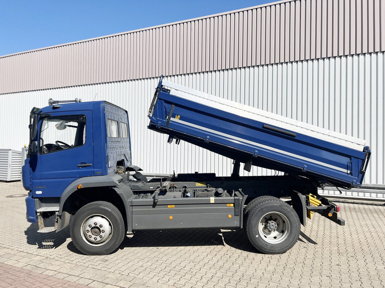 Tipper Mercedes-Benz Atego 1323 AK 4x4 Atego 1323 AK 4x4: picture 12