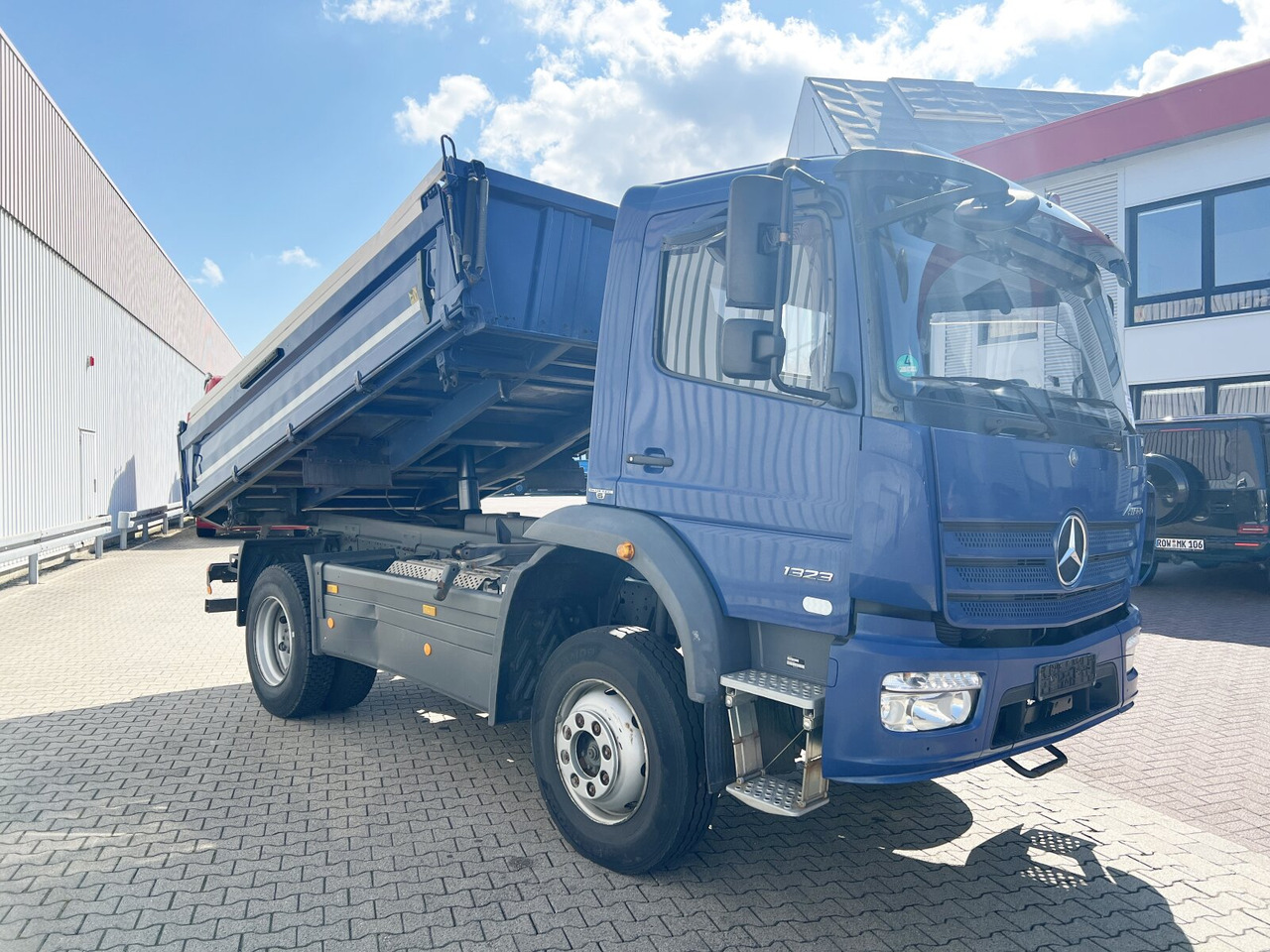 Tipper Mercedes-Benz Atego 1323 AK 4x4 Atego 1323 AK 4x4: picture 8