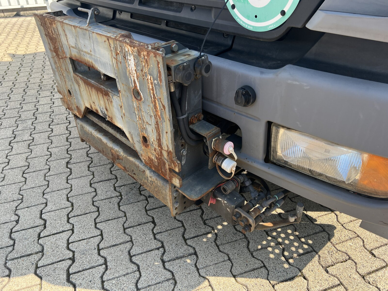Cab chassis truck Mercedes-Benz Atego 1828 L 4x2 Atego 1828 L 4x2, Rechtslenker, Winterdienstaustattung: picture 10