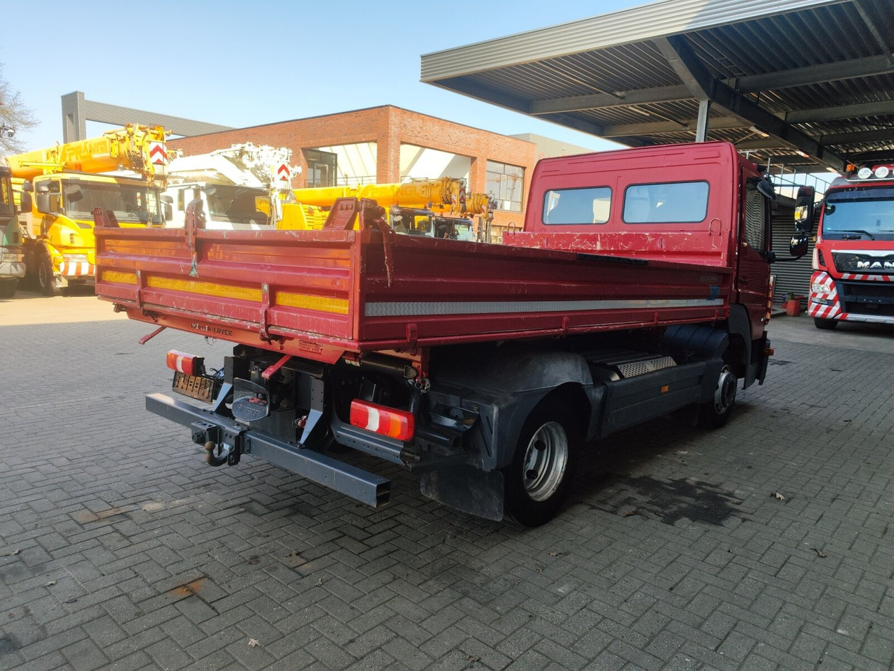 Mercedes-Benz Atego 818 K 4x2 Atego 818 K 4x2, Meiller-Kipper, 2 x AHK - Tipper: picture 4 Mercedes-Benz Atego 818 K 4x2 Atego 818 K 4x2, Meiller-Kipper, 2 x AHK - Tipper: picture 4