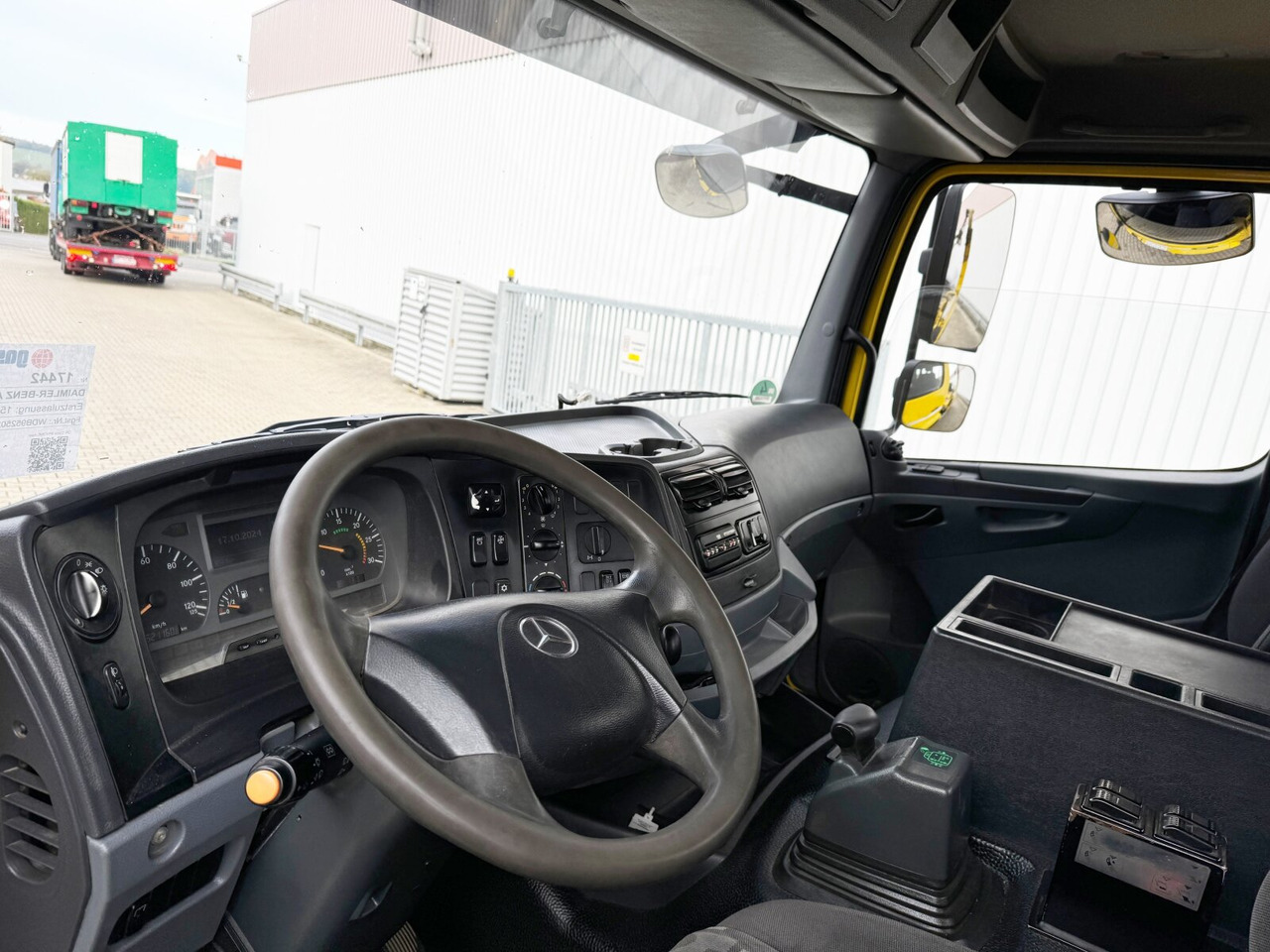 Mercedes-Benz Axor 1833 K 4x2 Axor 1833 K 4x2, Gergen TAK 20 Tele-Absetzer - Skip loader truck: picture 4 Mercedes-Benz Axor 1833 K 4x2 Axor 1833 K 4x2, Gergen TAK 20 Tele-Absetzer - Skip loader truck: picture 4