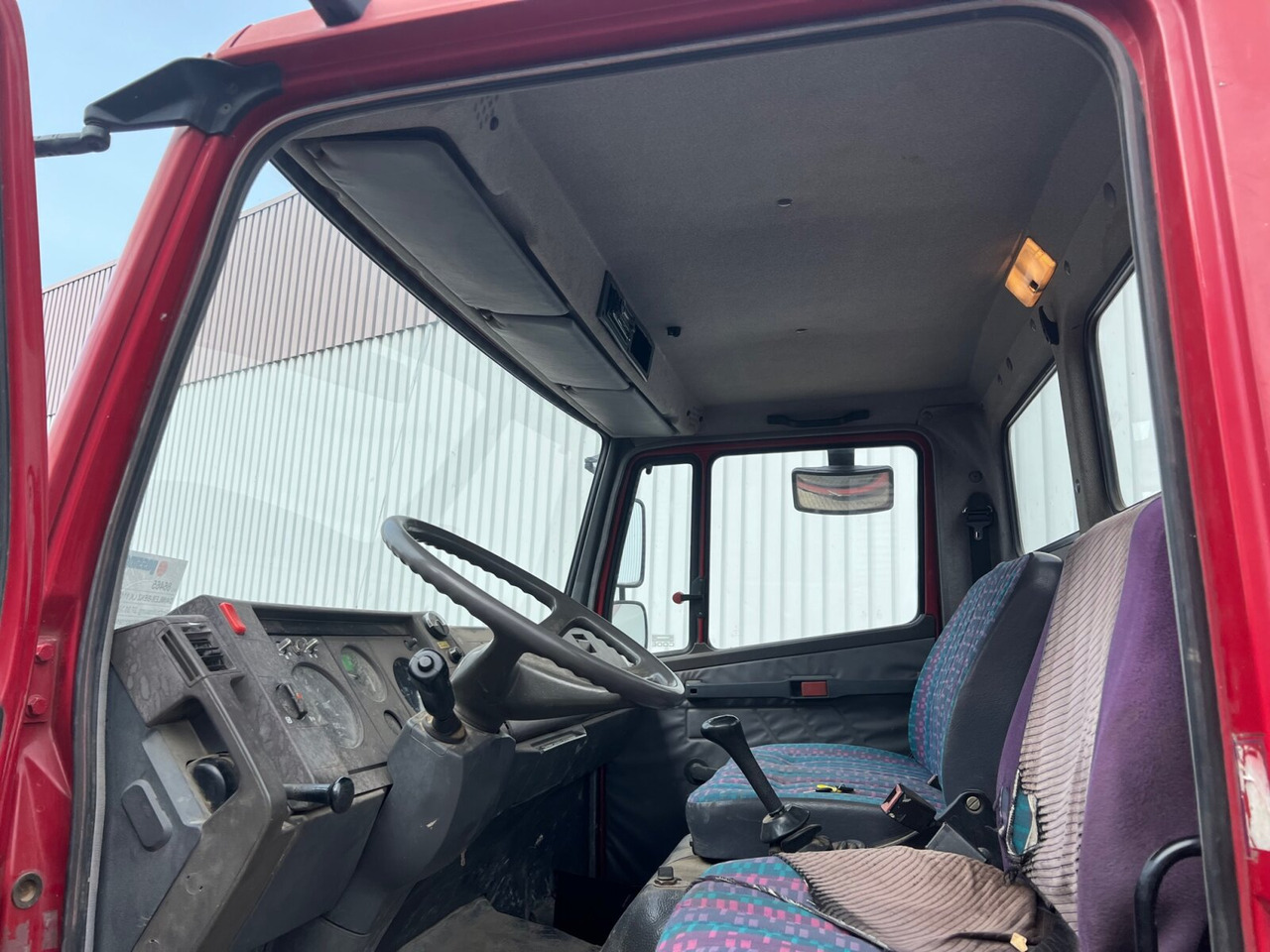 Mercedes-Benz LK 1117 K 4x2 LK 1117 K 4x2, 6-Zylinder Motor, 2x AHK - Tipper: picture 2 Mercedes-Benz LK 1117 K 4x2 LK 1117 K 4x2, 6-Zylinder Motor, 2x AHK - Tipper: picture 2