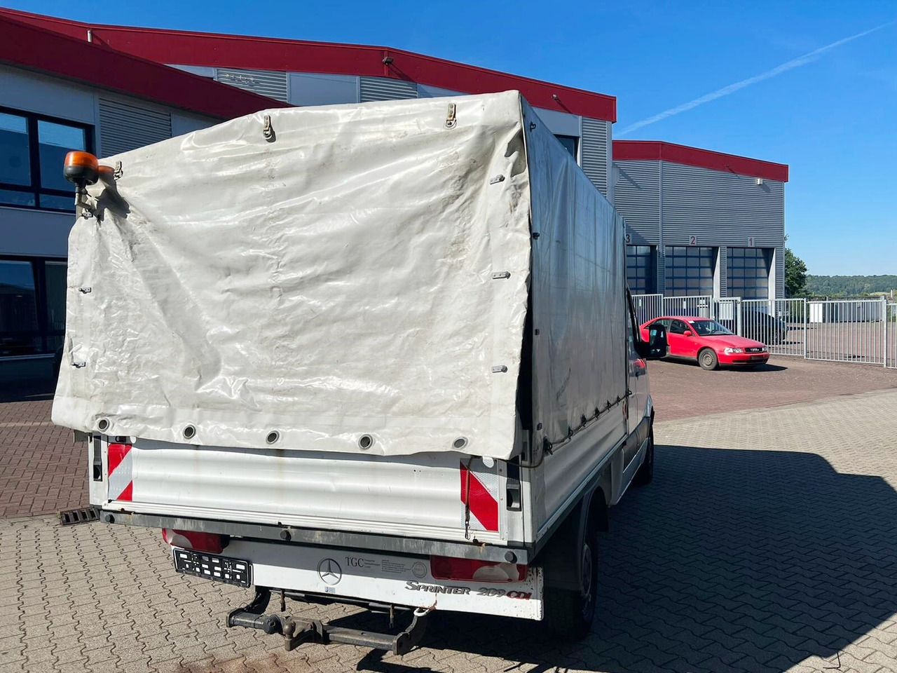 Curtain side van, Combi van Mercedes-Benz Sprinter 209 CDI 4x2 Doka Sprinter 209 CDI 4x2 Doka: picture 9 Curtain side van, Combi van Mercedes-Benz Sprinter 209 CDI 4x2 Doka Sprinter 209 CDI 4x2 Doka: picture 9
