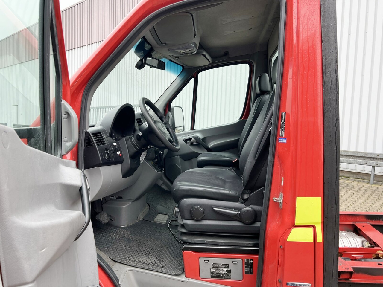 Mercedes-Benz Sprinter 516 CDI 4x2 Sprinter 516 CDI 4x2, Bi-Xenon - Cab chassis truck, Van: picture 5 Mercedes-Benz Sprinter 516 CDI 4x2 Sprinter 516 CDI 4x2, Bi-Xenon - Cab chassis truck, Van: picture 5