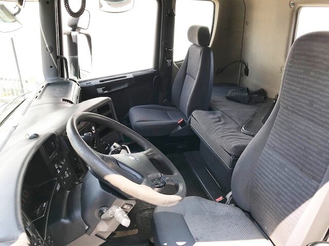 Scania R420 6x2/4 R420 6x2/4 Vorlauflenk-/Liftachse - Skip loader truck: picture 5 Scania R420 6x2/4 R420 6x2/4 Vorlauflenk-/Liftachse - Skip loader truck: picture 5