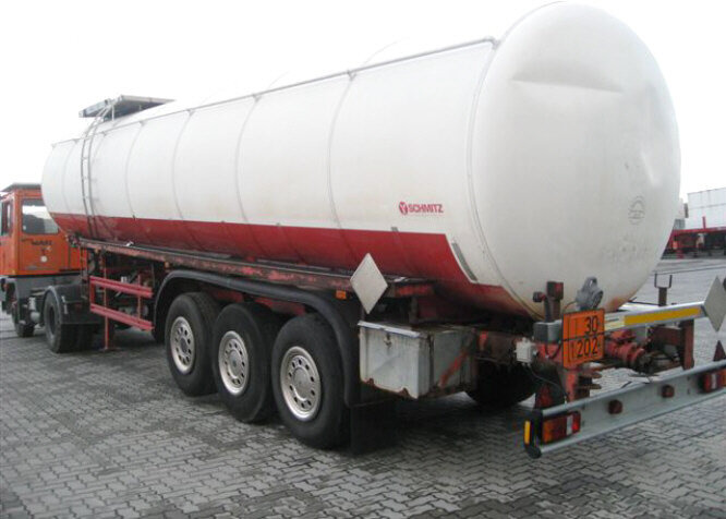 Schmitz Cargobull - - Stahltank - Tank semi-trailer: picture 1 Schmitz Cargobull - - Stahltank - Tank semi-trailer: picture 1