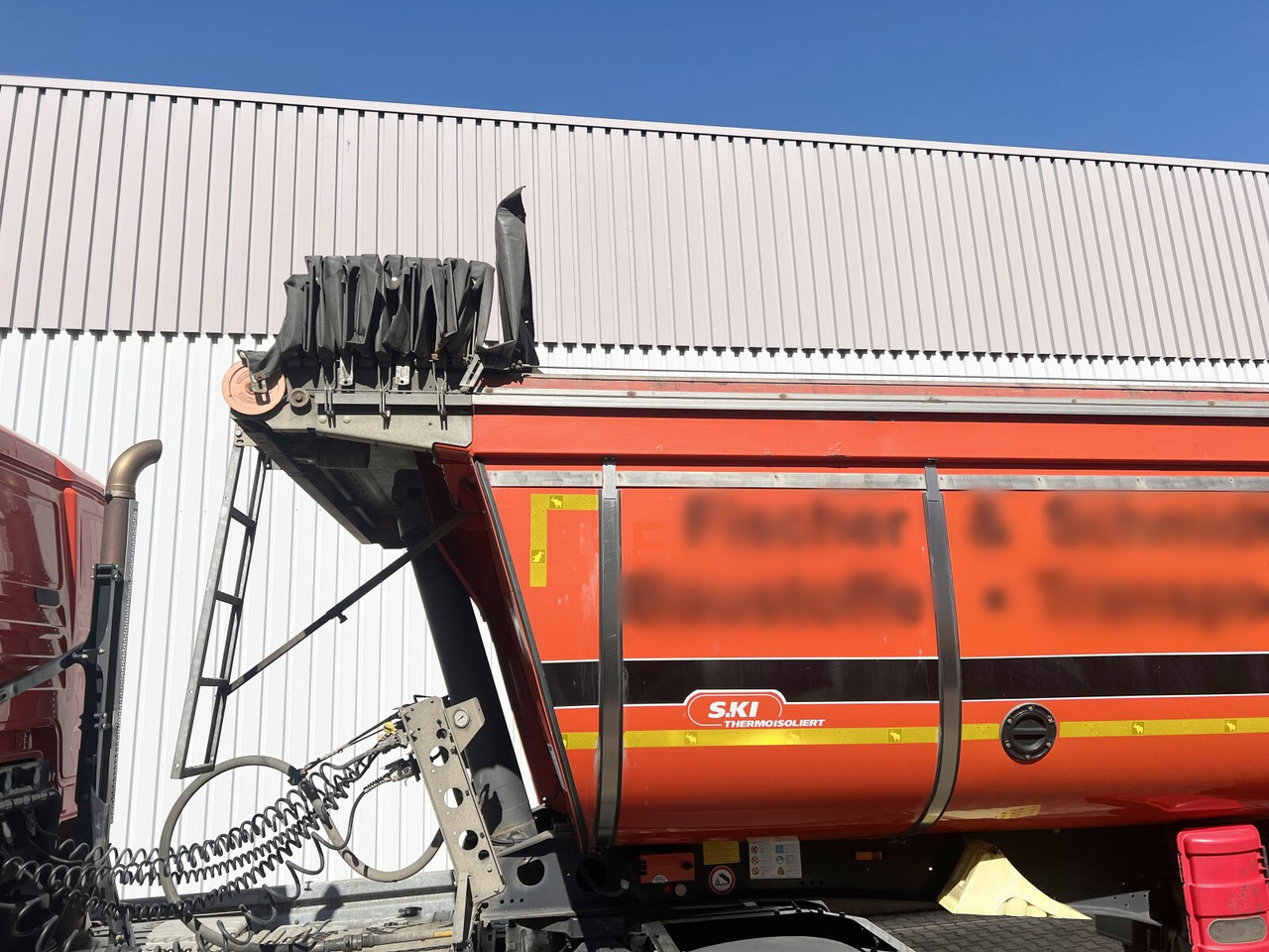 Schmitz Cargobull SKI 24 SL 7.2 SKI 24 SL 7.2, Thermo-Stahlmulde ca. 24m³, Liftachse, E-Verdeck - Semi-trailer: picture 3 Schmitz Cargobull SKI 24 SL 7.2 SKI 24 SL 7.2, Thermo-Stahlmulde ca. 24m³, Liftachse, E-Verdeck - Semi-trailer: picture 3