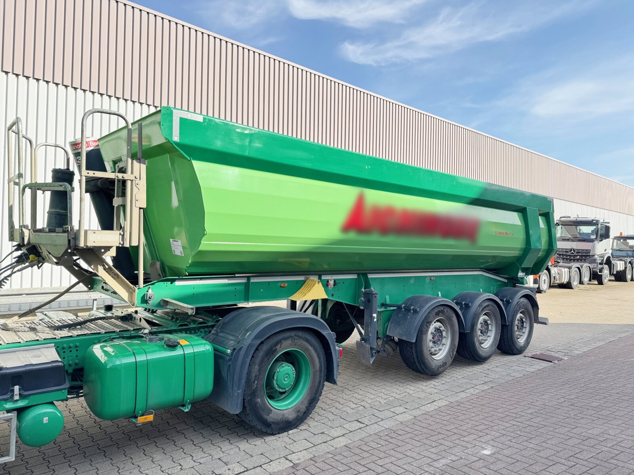 Schwarzmüller K-Serie Kippauflieger K-Serie Kippauflieger, Hardoxmulde ca. 25m³, 2x Liftachse - Semi-trailer: picture 1 Schwarzmüller K-Serie Kippauflieger K-Serie Kippauflieger, Hardoxmulde ca. 25m³, 2x Liftachse - Semi-trailer: picture 1