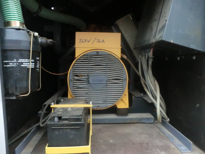 - Tank-Aufbau Tank-Aufbauauf Wunsch mit Separatmotor, Stromgenerator, Hydraulik - Storage tank: picture 4 - Tank-Aufbau Tank-Aufbauauf Wunsch mit Separatmotor, Stromgenerator, Hydraulik - Storage tank: picture 4