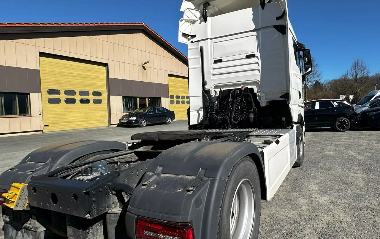 MAN TGX 18.470 4x2 BL TGX 18.470 4x2 BL, Retarder, Navi - Tractor unit: picture 2 MAN TGX 18.470 4x2 BL TGX 18.470 4x2 BL, Retarder, Navi - Tractor unit: picture 2