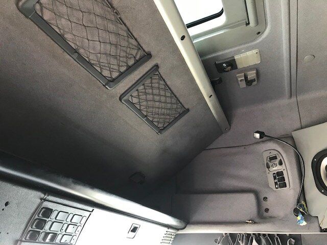 Tractor unit Scania R124 L 420 4x2 R124 L 420 4x2, Retarder, Hydraulik: picture 7 Tractor unit Scania R124 L 420 4x2 R124 L 420 4x2, Retarder, Hydraulik: picture 7