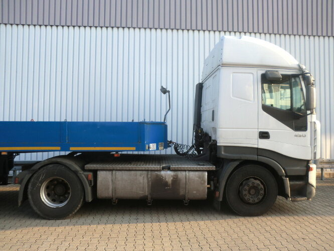 Stralis 440S43T/P 4x2 Stralis 440S43T/P 4x2, ONLY FOR SPAREPARTS!!! - Tractor unit: picture 2 Stralis 440S43T/P 4x2 Stralis 440S43T/P 4x2, ONLY FOR SPAREPARTS!!! - Tractor unit: picture 2