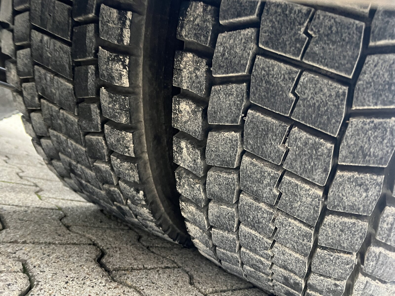 Stralis AD440S42T/P 4x2 Stralis AD440X42T/P 4x2, Ex- - Tractor unit: picture 2 Stralis AD440S42T/P 4x2 Stralis AD440X42T/P 4x2, Ex- - Tractor unit: picture 2