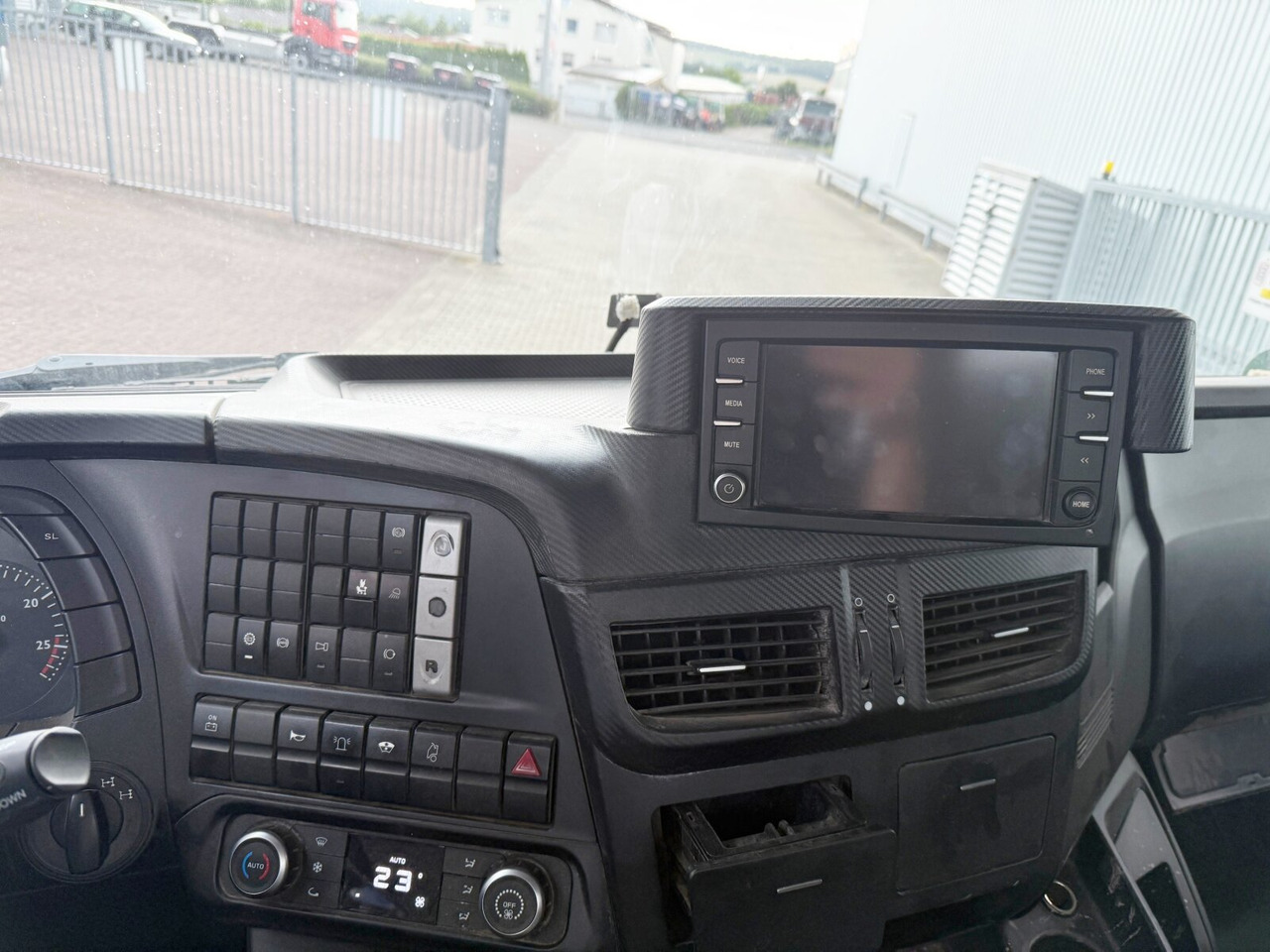 Trakker AD260T45 6x4 Trakker AD260T45 6x4, Bordmatik - Tipper: picture 3 Trakker AD260T45 6x4 Trakker AD260T45 6x4, Bordmatik - Tipper: picture 3