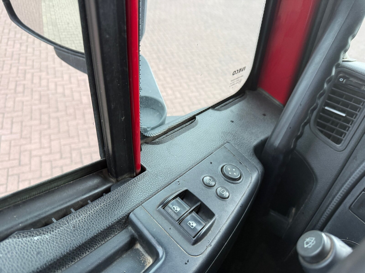 Tipper Trakker AD260T45 6x4 Trakker AD260T45 6x4, Bordmatik: picture 6
