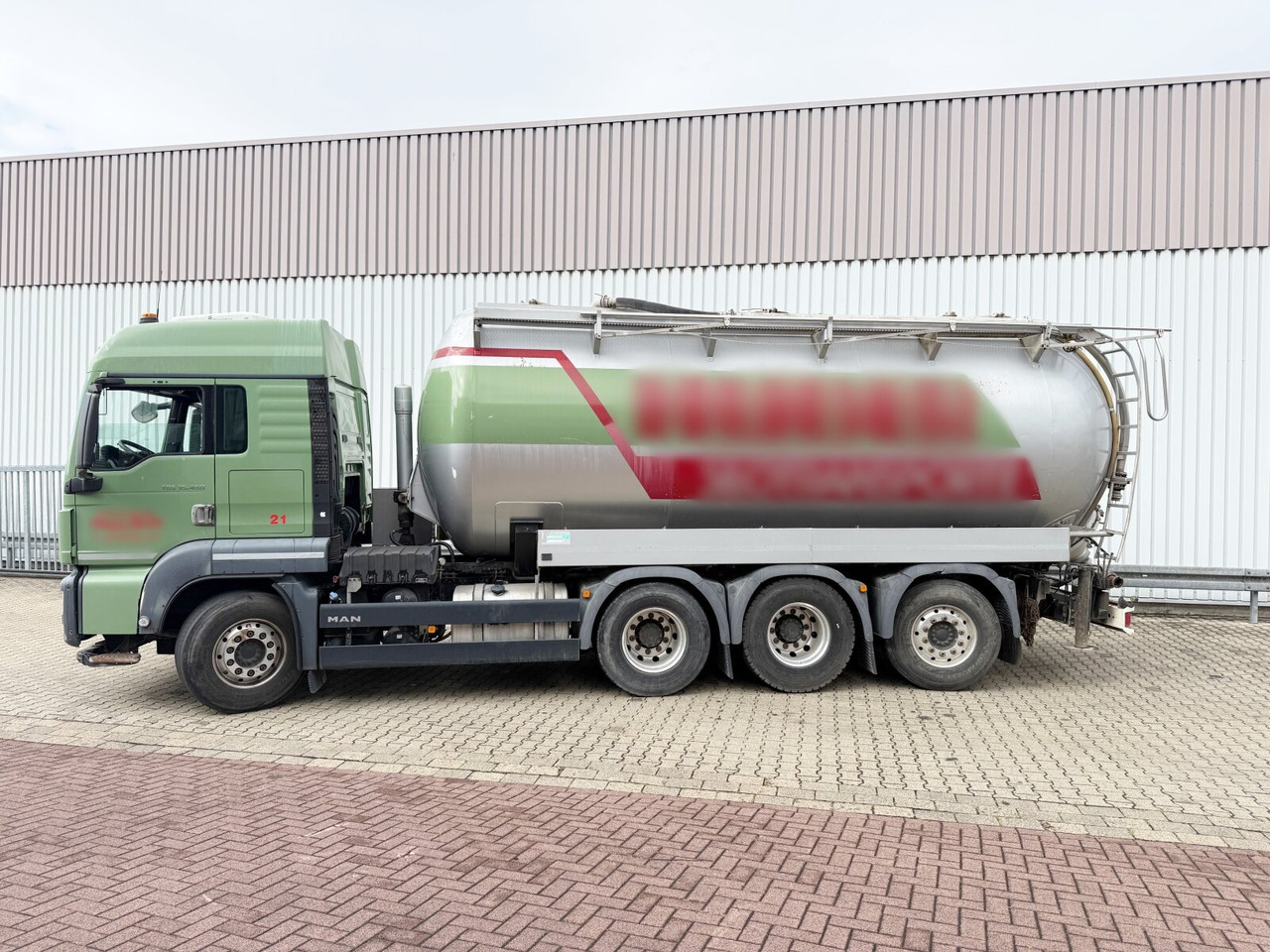 Truck MAN TGS 35.460 8x4-4 BL TGS 35.460 8x4-4 BL, Intarder, Lenk/Lift, Kippsilo ca. 32m³, Kompressor: picture 13