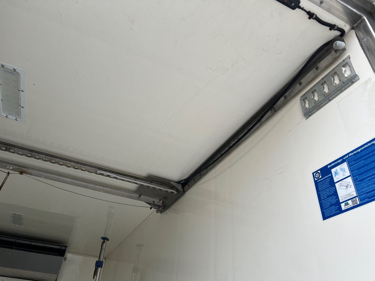 Mercedes-Benz Atego 816 L 4x2 Atego 816 L 4x2, Kühlkoffer, ThermoKing, LBW BÄR - Truck: picture 2 Mercedes-Benz Atego 816 L 4x2 Atego 816 L 4x2, Kühlkoffer, ThermoKing, LBW BÄR - Truck: picture 2