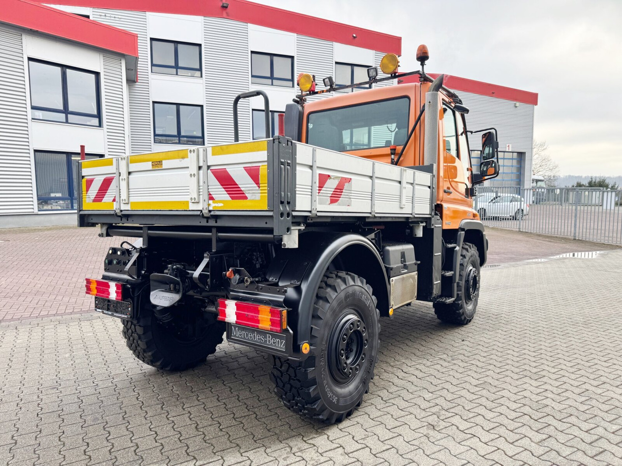 Van Unimog U 400 405/12 4x4 U 400 405/12 4x4, Kipper, Kommunalhydraulik, VarioPilot, Zapfwelle: picture 11