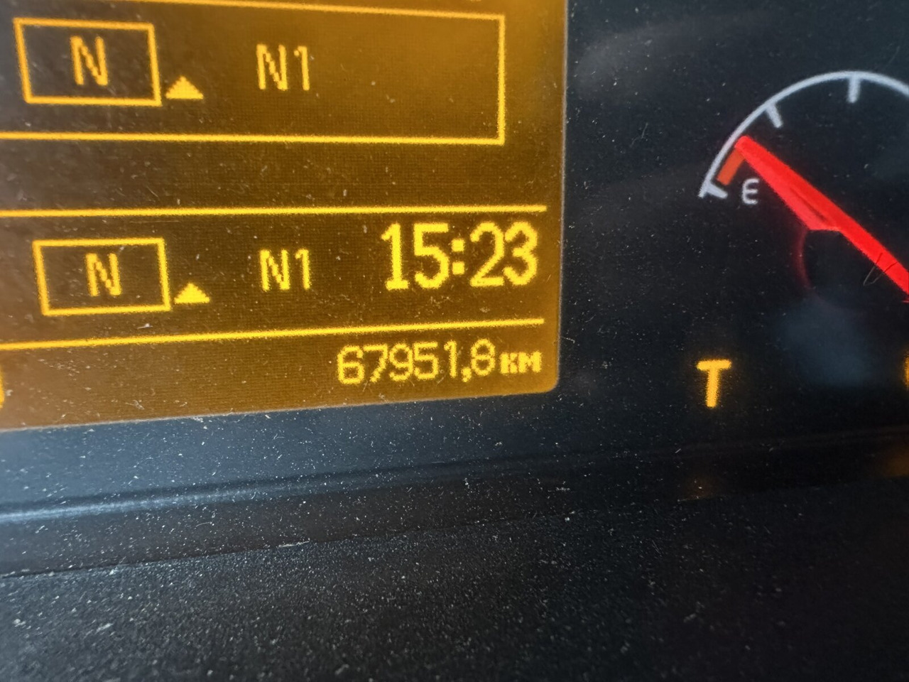 Volvo FM 400 6x4 R FM 400/6x4 R, VDL S-21-6200 bis 7m Container - Hook lift truck: picture 2 Volvo FM 400 6x4 R FM 400/6x4 R, VDL S-21-6200 bis 7m Container - Hook lift truck: picture 2