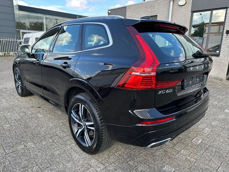 Volvo XC60 D5 AWD + R-DESIGN + ALCANTARA + CAMERA + NAVI - Sedan: picture 3 Volvo XC60 D5 AWD + R-DESIGN + ALCANTARA + CAMERA + NAVI - Sedan: picture 3