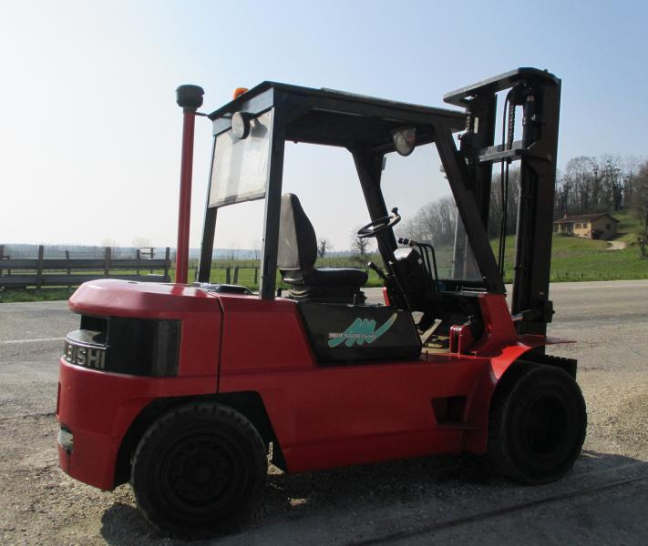 Mitsubishi FD40 - Forklift: picture 1 Mitsubishi FD40 - Forklift: picture 1