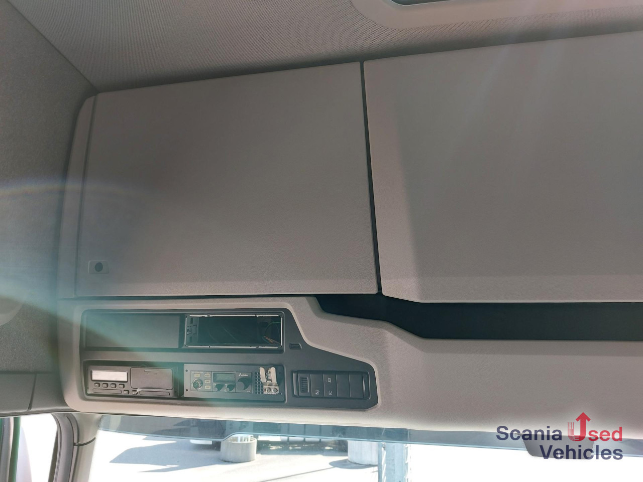 SCANIA R 450 A4x2EB Volumen Mega Jumbo DAB Standklima - Tractor unit: picture 3 SCANIA R 450 A4x2EB Volumen Mega Jumbo DAB Standklima - Tractor unit: picture 3