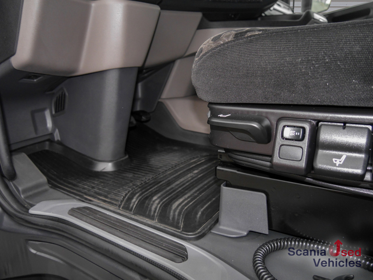 SCANIA R 460 A4x2EB - SUPER - - Tractor unit: picture 4 SCANIA R 460 A4x2EB - SUPER - - Tractor unit: picture 4