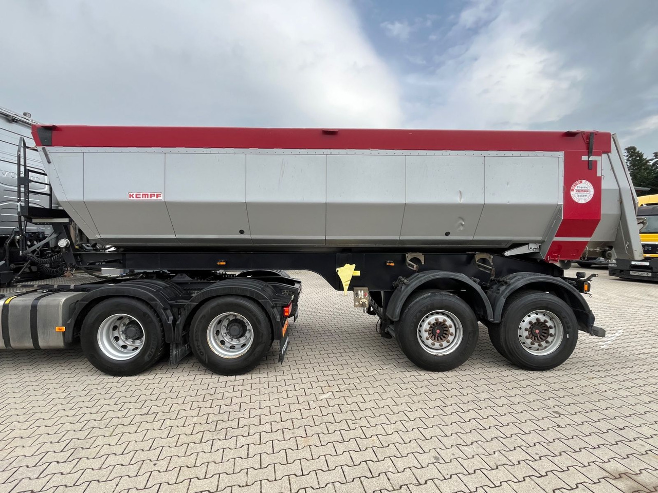 Kempf SKM 32/2 Stahl Termomulde - Tipper semi-trailer: picture 2 Kempf SKM 32/2 Stahl Termomulde - Tipper semi-trailer: picture 2