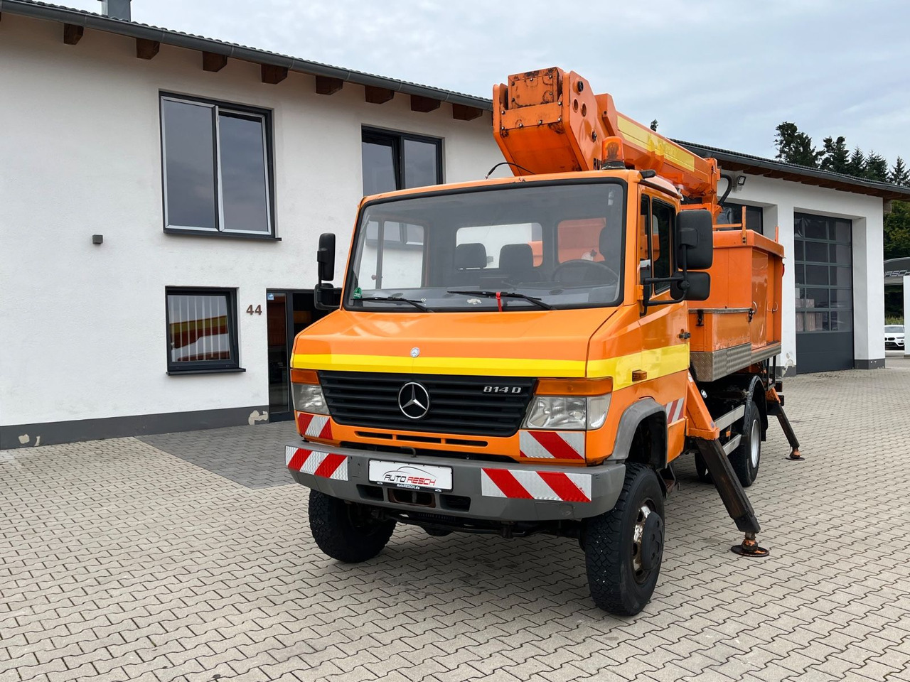 Mercedes-Benz Vario 814 DA 4x4 Ruthmann T 170 - Truck mounted aerial platform: picture 3 Mercedes-Benz Vario 814 DA 4x4 Ruthmann T 170 - Truck mounted aerial platform: picture 3