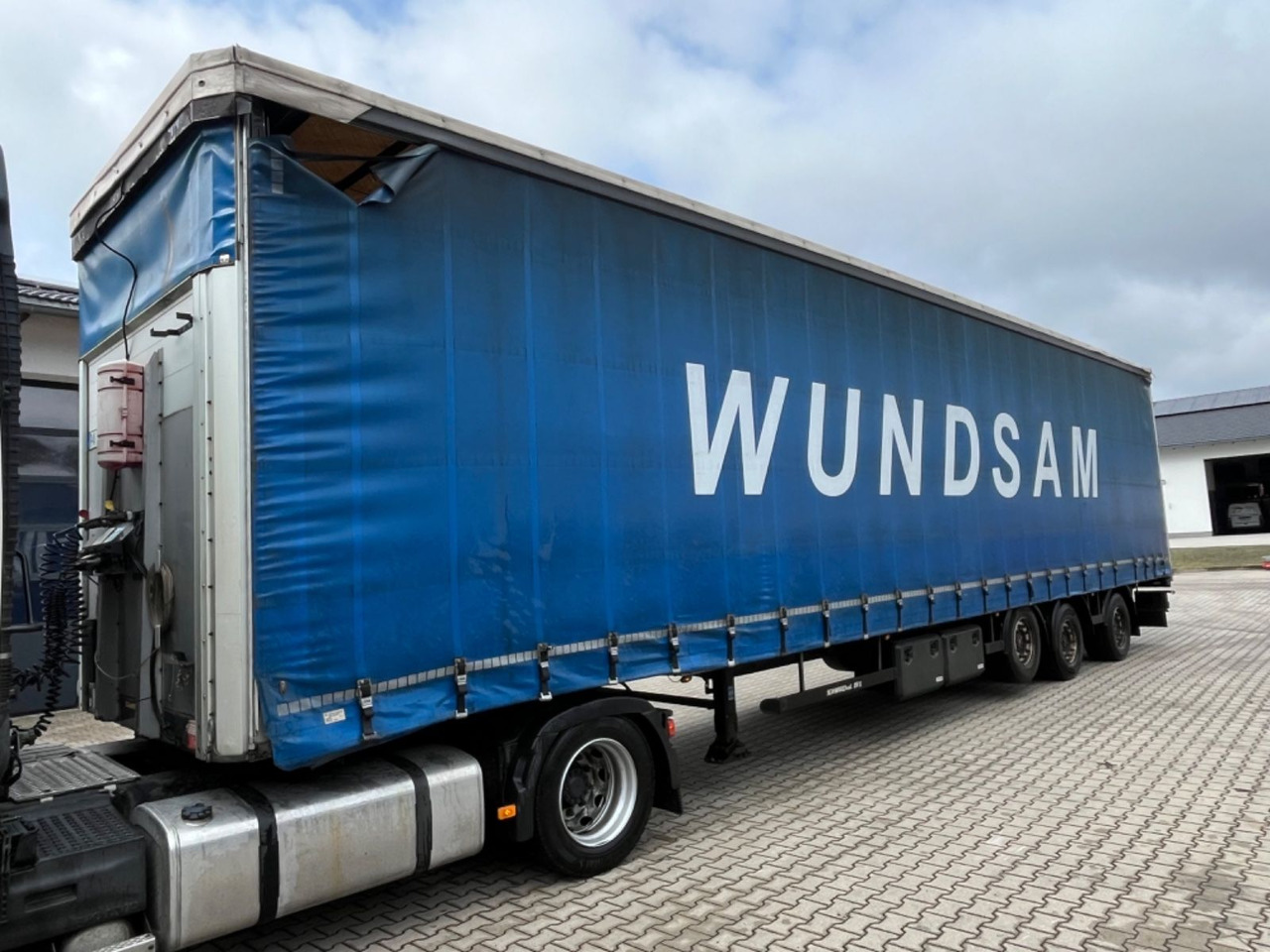 Schwarzmüller S1 Pritsche Plane Mega Stapleraufnahme Jumbo - Curtainsider semi-trailer: picture 2 Schwarzmüller S1 Pritsche Plane Mega Stapleraufnahme Jumbo - Curtainsider semi-trailer: picture 2