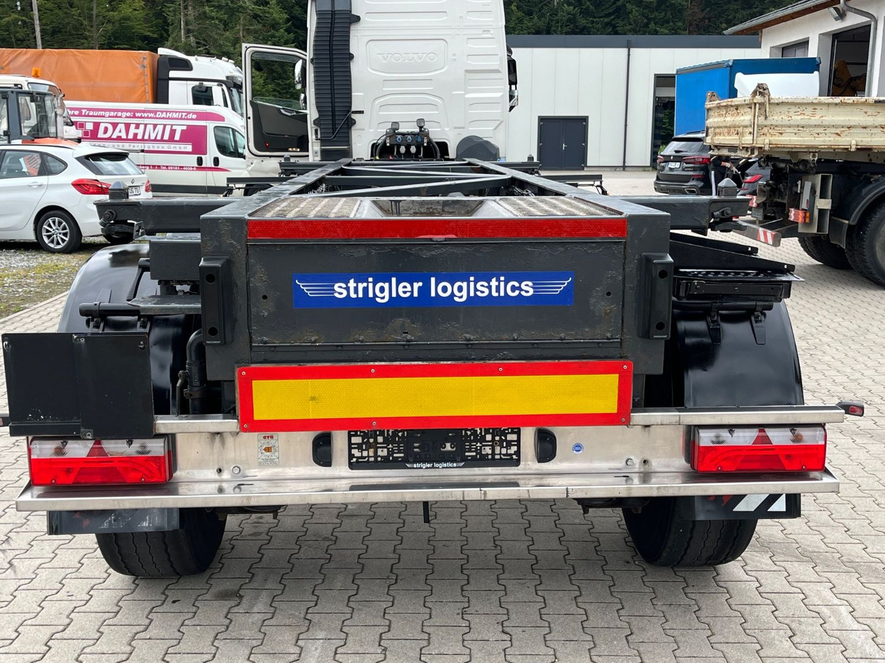 Schwarzmüller S1 R-Serie Tank Chassis ADR SAF Alufelgen - Container transporter/ Swap body semi-trailer: picture 4 Schwarzmüller S1 R-Serie Tank Chassis ADR SAF Alufelgen - Container transporter/ Swap body semi-trailer: picture 4