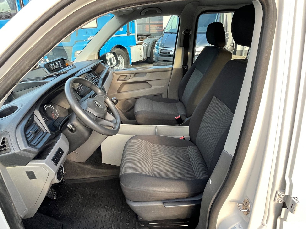 Curtain side van, Combi van Volkswagen T6.1 DOKA Pritsche 4x4 Sperre Standheizung: picture 10