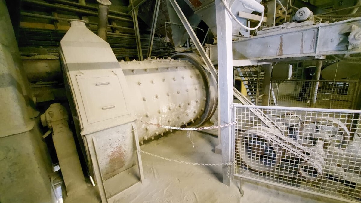 PFEIFFER Ball mill - Crusher: picture 1 PFEIFFER Ball mill - Crusher: picture 1