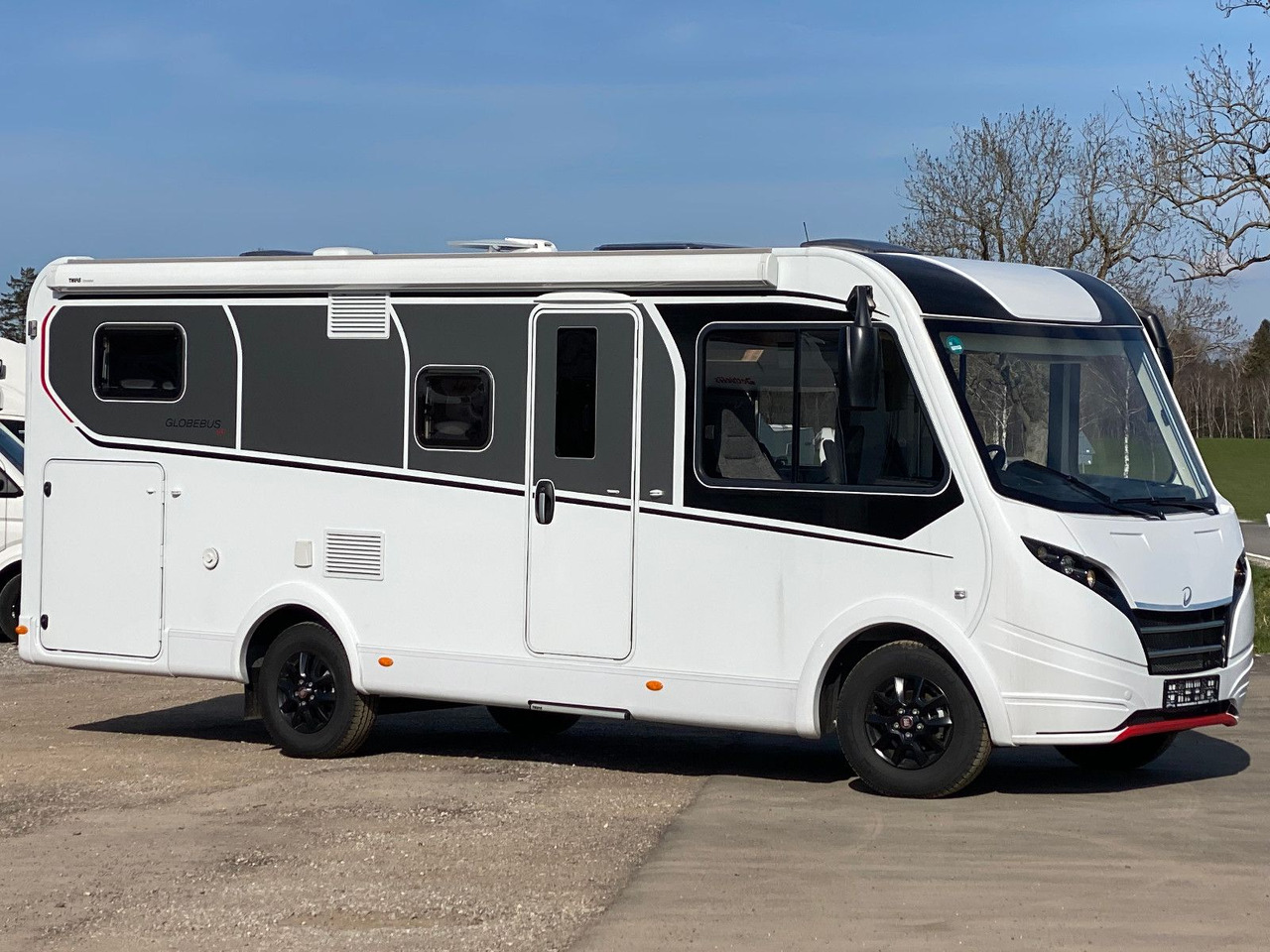 Dethleffs Globebus I 6,Ländbetten, Hubbett,4 personen - Integrated motorhome: picture 2 Dethleffs Globebus I 6,Ländbetten, Hubbett,4 personen - Integrated motorhome: picture 2