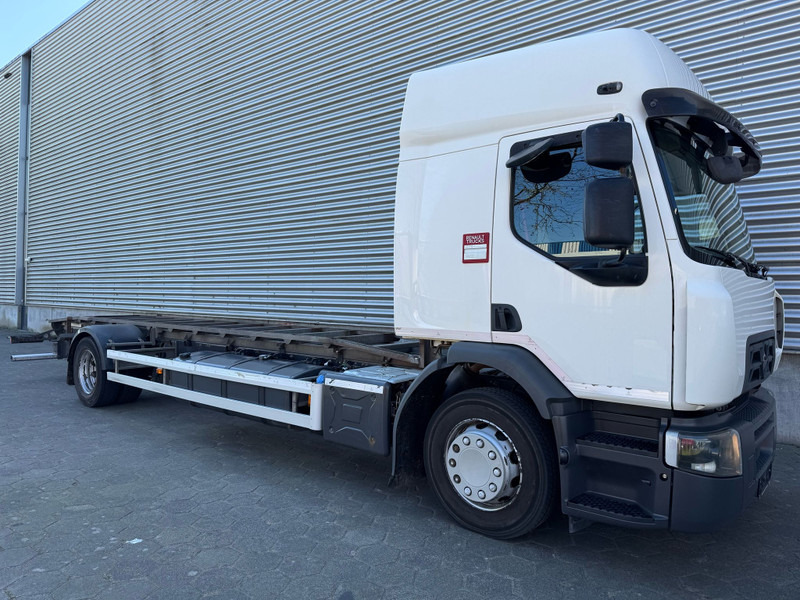 Renault D16 / BDF / Wide / 4 In Stock / TUV: 6-2025 / Belgium Truck - Container transporter/ Swap body truck: picture 2 Renault D16 / BDF / Wide / 4 In Stock / TUV: 6-2025 / Belgium Truck - Container transporter/ Swap body truck: picture 2