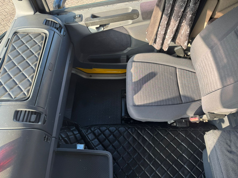 Tractor unit Scania R 380 / HighLine / Opti Cruise / NL Truck: picture 14 Tractor unit Scania R 380 / HighLine / Opti Cruise / NL Truck: picture 14