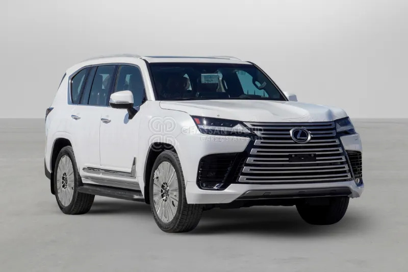 SUV Lexus LX600: picture 1