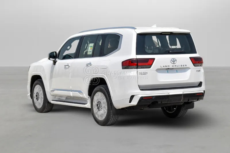 Toyota Land Cruiser 300 4X4 - SUV: picture 4 Toyota Land Cruiser 300 4X4 - SUV: picture 4